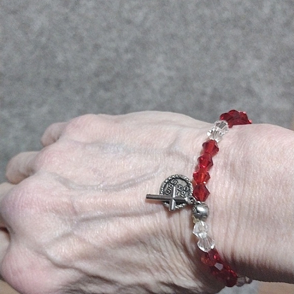 CLEARANCE-FINAL PRICE-NO OFFERS PLEASE-CRYSTAL BEADED CROSS STRETCH BRACELET